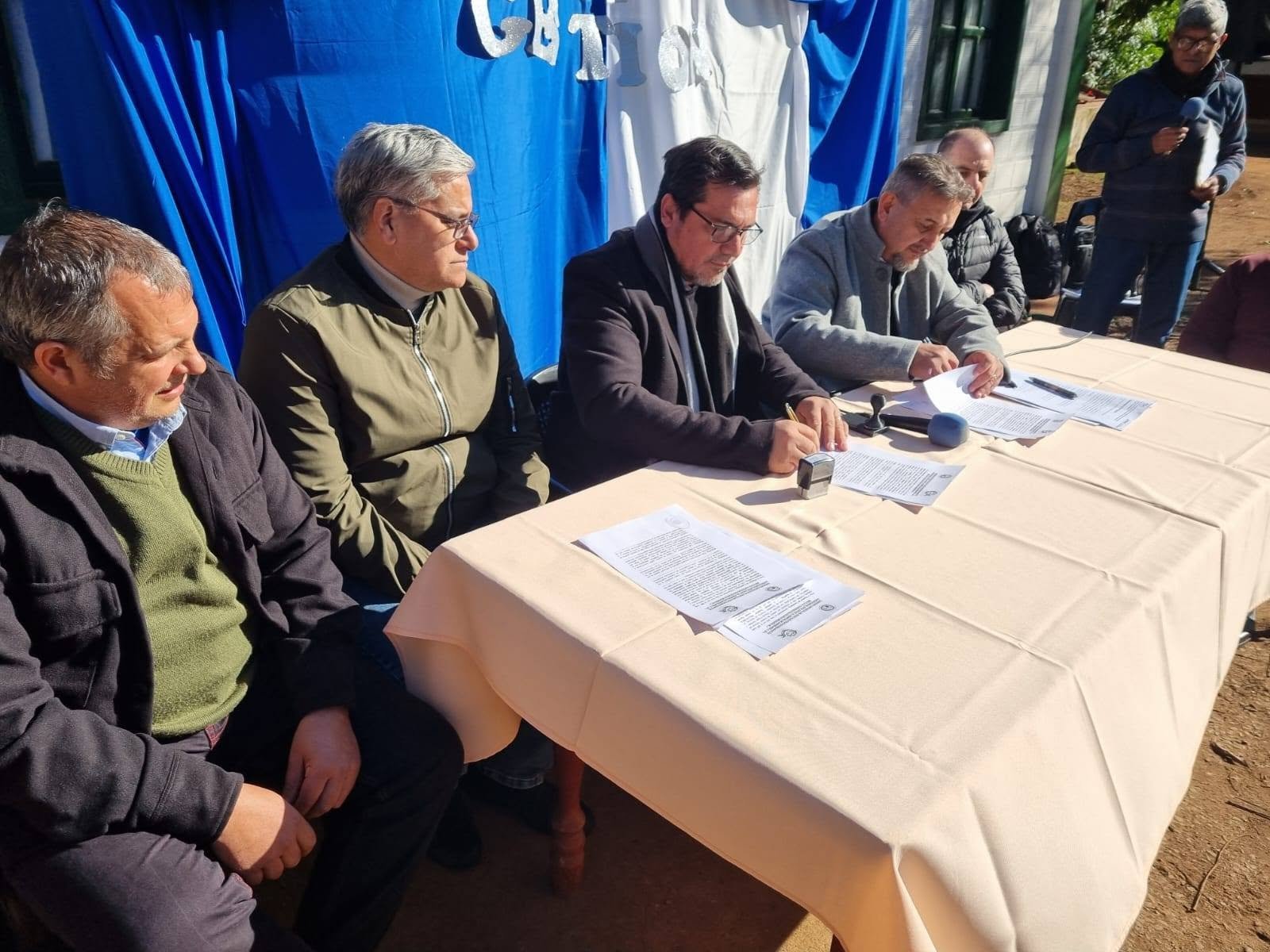 Salud y Educación