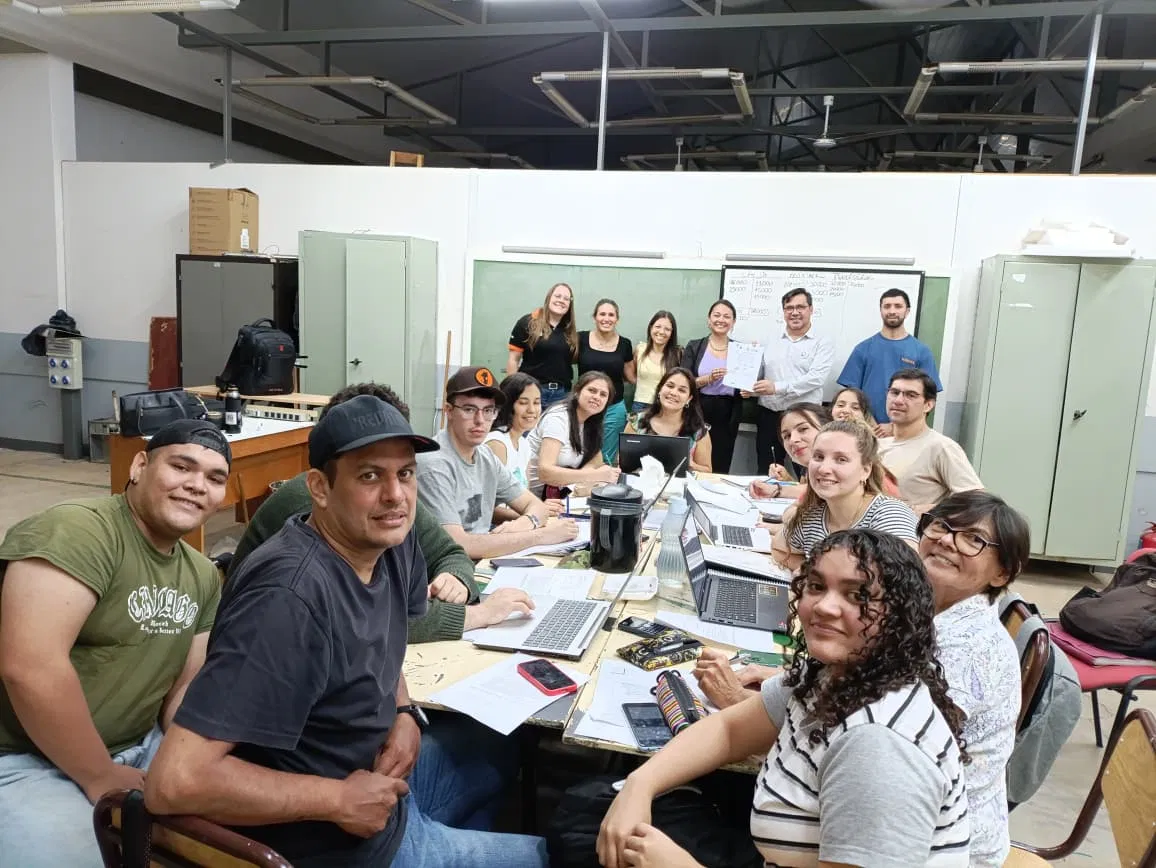 Tutorías Pares - Construyendo Aprendizaje: Declarado Interés Provincial por la Cámara de Diputados de Misiones